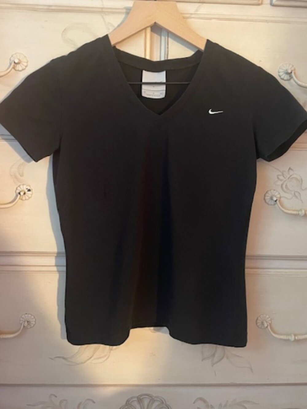 Nike Women's V-Neck Sport Shirt- size small